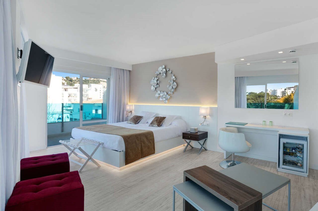 Plaza Santa Ponsa Boutique - Adults Only. Hotel Екстериор снимка